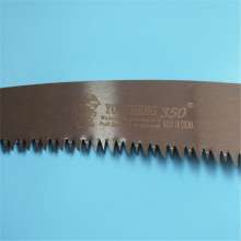 Sufficient supply, plastic handle, hook saw, handle to prevent sweating and slip, front hook can hook off excess branches