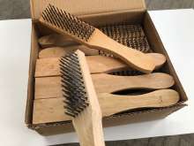 Six rows of wooden handle wire brush wire brush rust brush rust