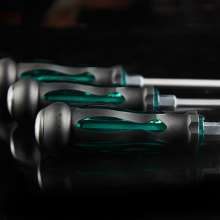 Jiutong transparent handle screwdriver, through-the-heart slotted Phillips screwdriver screwdriver can be knocked against oil manufacturers