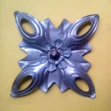 Wrought iron gate bottom flower Metal stamping flower leaf Gate bottom flower Decorative flower leaf