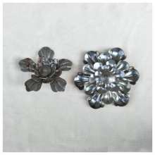 Iron stamping flower Three-layer flower Four-layer flower Begonia flower External size 82/90/105 Factory price direct sales