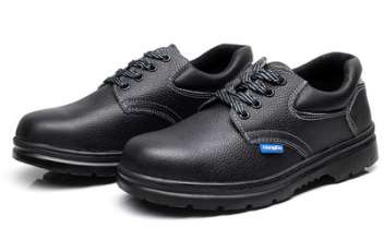 Spot wholesale labor insurance shoes, anti-smashing, anti-piercing, oil-resistant work shoes, safety shoes, low-top shoes, wear-resistant safety shoes