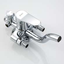 Surface-mounted copper shower. Shower set. Bathroom shower and shower hot and cold valve Mixing valve. Lifting shower