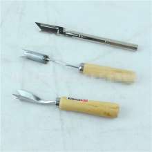 Factory price direct sale Jinhong wooden handle three-pronged pineapple pick multifunctional fruit eye shovel eye peeling tool