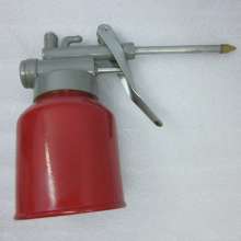 Manual pressure machine oil pot mechanical maintenance tool Manual pump pressure oil rod oiler Three colors random