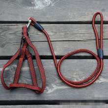 Manufacturers produce pet leashes, small and medium-sized dog chains, pet supplies, leashes