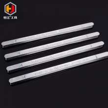 D7 has lead solder bars. High temperature and oxygen resistant tin wires. Strong and high purity electronic soldering customized multi-specification solder bars