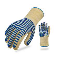 Silicone gloves. High temperature resistant 500 degrees BBQ flame retardant non-slip gloves. Multifunctional barbecue insulated gloves microwave oven. Gloves