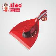 Lio broom and dustpan set. Plastic cleaning kit sweep. Desktop cleaning brush set