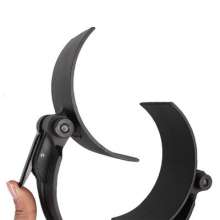 The retractable aluminum alloy anti-riot knife grabbing device. Explosion-proof fork. Hand, foot, thigh and neck preventing accidental injury