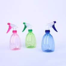 Melon-shaped small watering can. Transparent plastic small watering can. Kitchen cleaning watering can. Hand-press spray bottle. Water bottle
