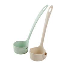 Douyin explosion type wheat straw grease trap. Wall hanging spoon. Oil soup separator. Eating hot pot, straining oil spoon and drinking soup artifact