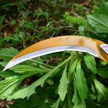 Lijin brand crescent sickle with wooden handle (golden) manganese steel long-handled sickle mowing knife Agricultural wooden handle harvesting sickle and weeding sickle 222 with handle
