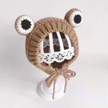 Baby hat. Spring, autumn, winter, baby, infant, cute, super cute, boy, frog wool hat, 2 children, 1 year old hat. Baby hat