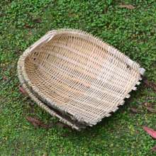 Lijin Handmade Bamboo Weaving Shao Kei Dustpan. Pick up soil and dustpan from agricultural construction waste. A pair of bamboo dustpans