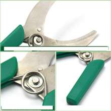Garden girdling tools. Ring cutter for agricultural fruit trees. Ring branch shears. Small bark knife