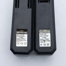 Bright light flashlight battery charger lithium battery charger 18650 factory direct sales