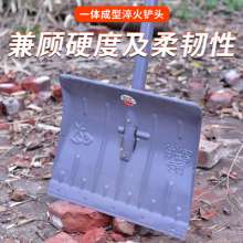 Changzhi quenches the snow shovel. Shovel Snowboard push snowboard Wheeled snow shovel. Large multifunctional shovel for snow removal and manure removal