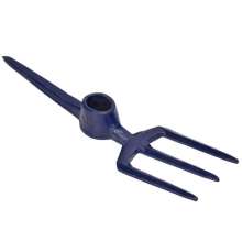 Rail-steel dual-purpose rake picks. Ballast fork three-tooth fork pick. Forged cross-yang pickaxe. Railroad construction site pickaxe road pickaxe
