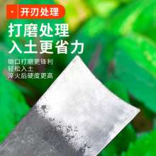 Rail steel forged garden hoe. A small hoe for growing vegetables and flowers. Manganese steel one-piece small hoe. Agricultural forged hoe