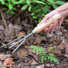Lijin stainless steel gardening small rake. The garden loosens the soil and grows the vegetable rake. Three-tooth harrow. L-K7 thickened three-tooth claw