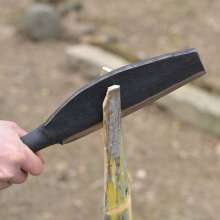 Spring steel one-piece forged bamboo knife is a household wood chopping knife. Contempt knife. Bamboo knife. sickle