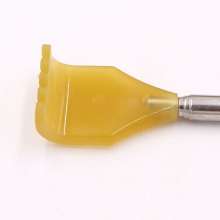 New stainless steel retractable tickle. Don't beg the old man to be happy. Tickle rake. Back scratcher household manual tickle claw