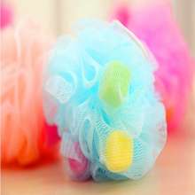 Ultra-low-cost wholesale sponge 30g multi-color mixed batch rubbing artifact bath ball. Bath ball
