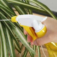 250ML household flower watering spray pot. Press-type water bottle. Garden watering can beauty salon spray bottle