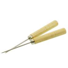 13cm awl with wooden handle. DIY leather gadgets for sewing. Thousands of household cloth shoe tools. Mending shoes with shoe tools