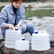Portable water storage bucket for picnic car road trip. Large capacity folding bucket. Portable bucket. Car bucket