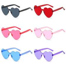 2023 Peach Heart Sunglasses Love Sun eyes. Glasses. Pendulum glasses. Mirror Jelly Gradient Color rimless heart-shaped one-piece dazzling tinted sunglasses