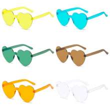 2023 Peach Heart Sunglasses Love Sun eyes. Glasses. Pendulum glasses. Mirror Jelly Gradient Color rimless heart-shaped one-piece dazzling tinted sunglasses